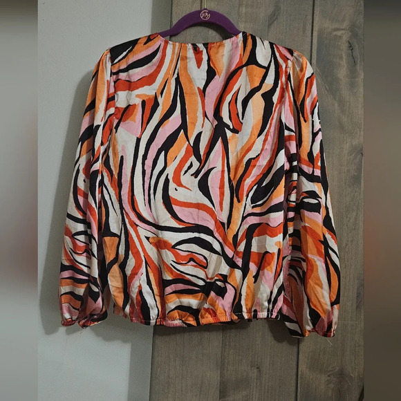 MILEY+MOLLY Surplice front long sleeve loose fit blouse top. Red/pink. MED - Picture 12 of 13